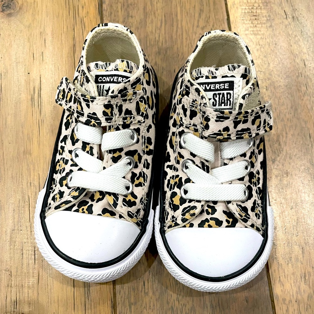 Toddler girls Converse